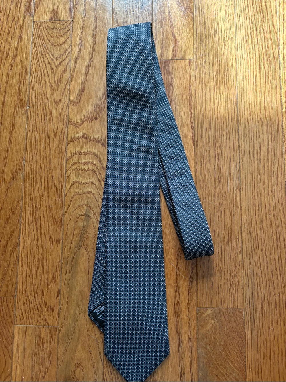 BOSS Hugo Boss Men’s Silk Tie Gray Geometric Pattern Made in Italy